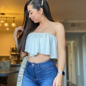 Meet your Posher, Krystel